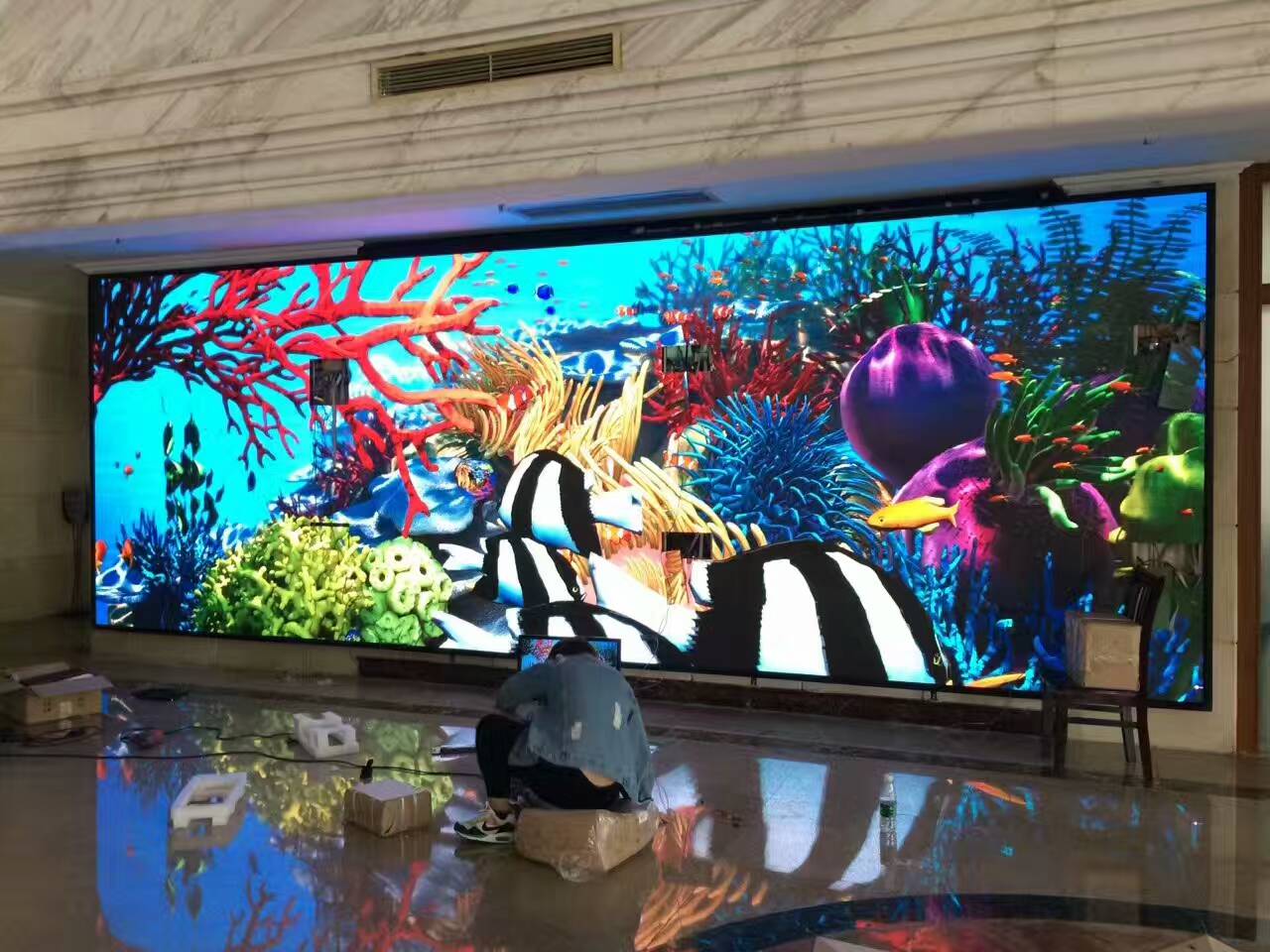 P2.5 HD indoor LED full color display is installed